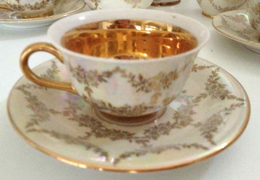 KEF3 Footed Cup & Saucer Set by Kerafina Porzellan-1