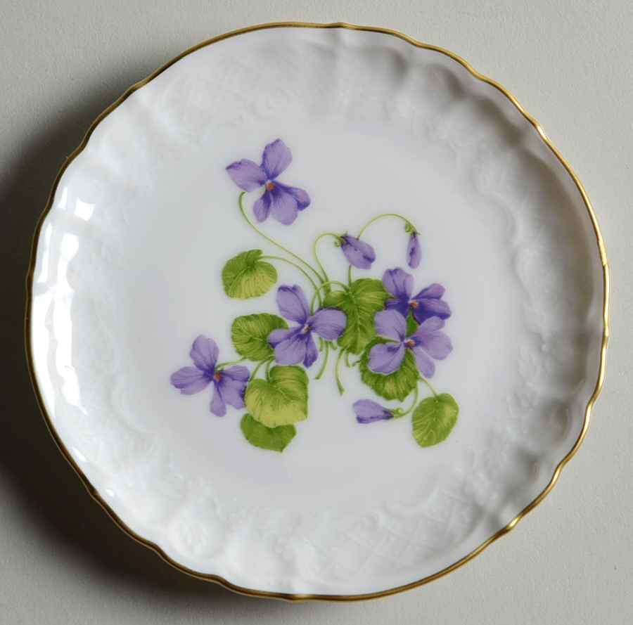Viola Scalloped Coaster by Kaiser-1