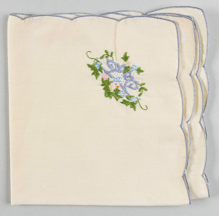 Autumn (Newer, Gold Backstamp) Linen Napkin by Lenox-1