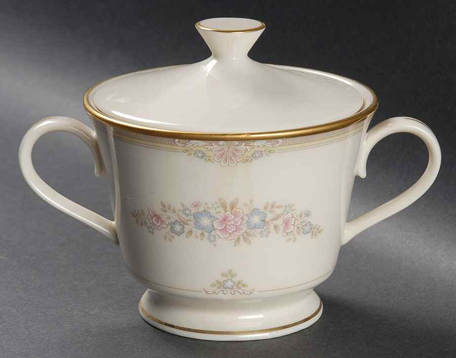 Chesapeake Sugar Bowl & Lid by Lenox-1