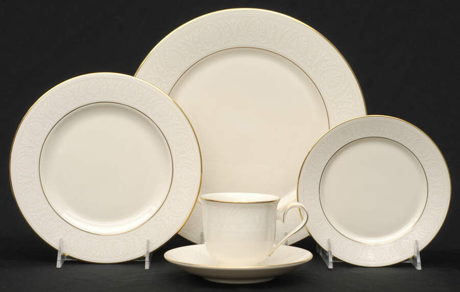 Courtyard Gold 40 Piece Estate Set by Lenox-1