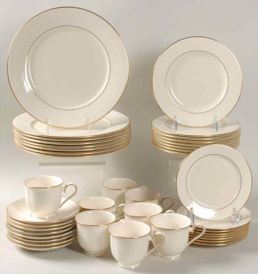 Courtyard Gold 40 Piece Set by Lenox-1
