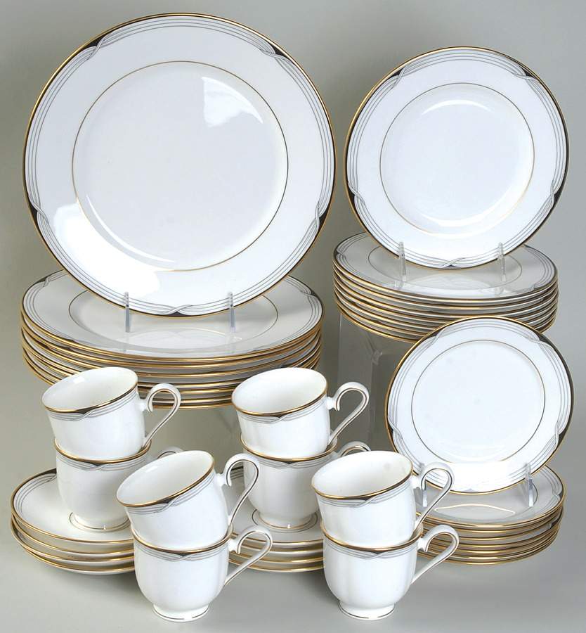 Erica (USA Backstamp) 40 Piece Estate Set by Lenox-1