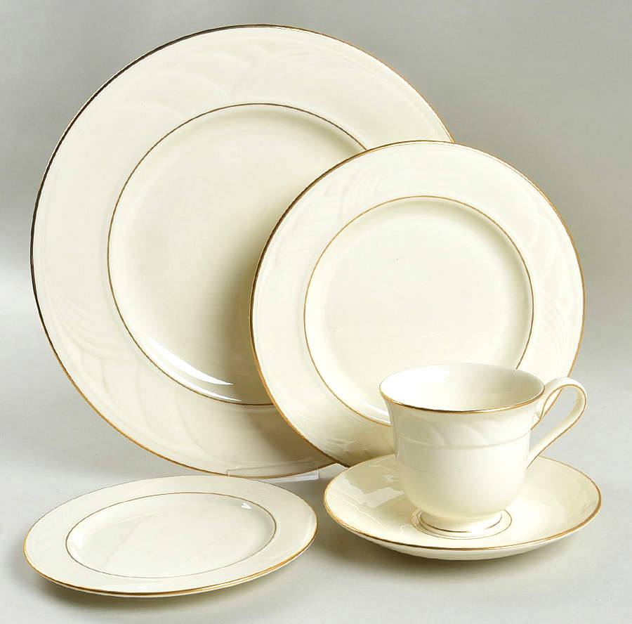 Golden Sand Dune 5 Piece Place Setting by Lenox-1