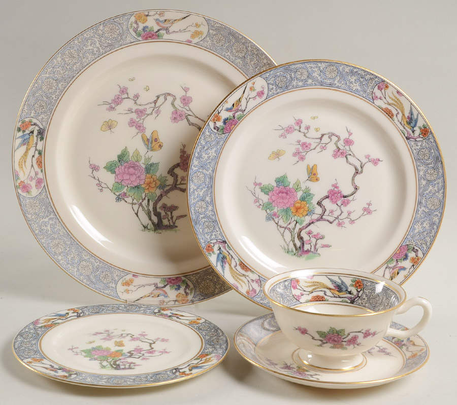 Ming-Birds (Older, Cream, Black Green Stamp) 5 Piece Place Setting by Lenox-1