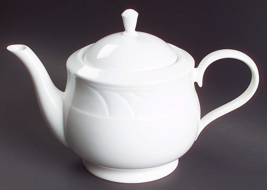Snowdrift Teapot & Lid by Lenox-1