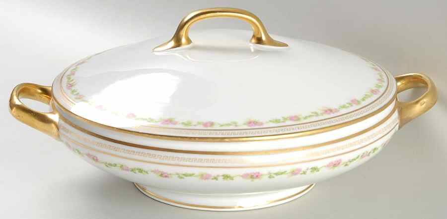 LAT11 Round Covered Vegetable by Latrille-1