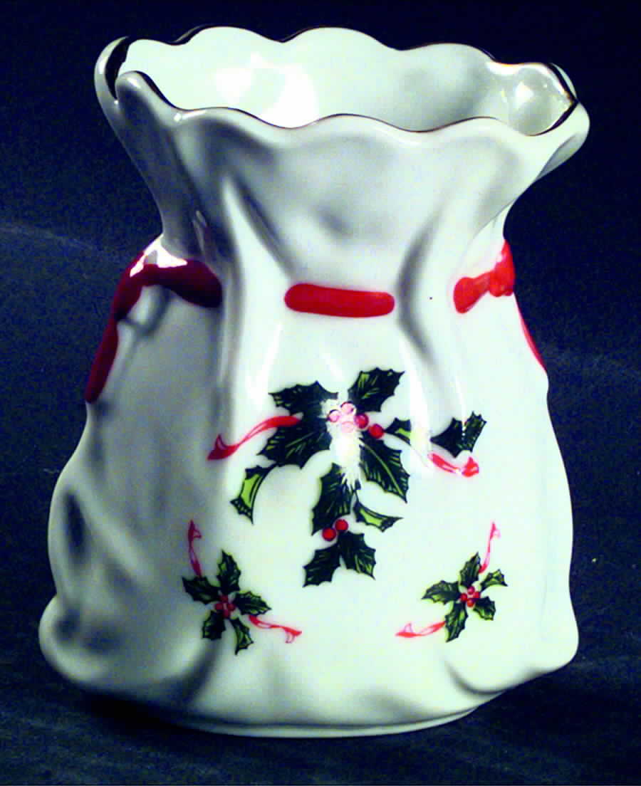 Boughs of Holly (SCALLOPED) 4" Vase by Lefton-1