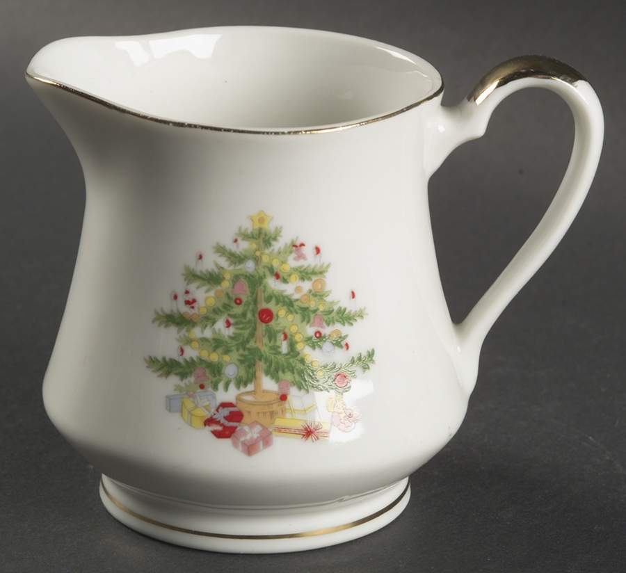 Christmas Tree Creamer by Lefton-1