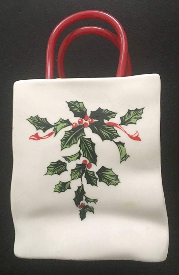 Boughs of Holly (SCALLOPED) Small Planter by Lefton-1