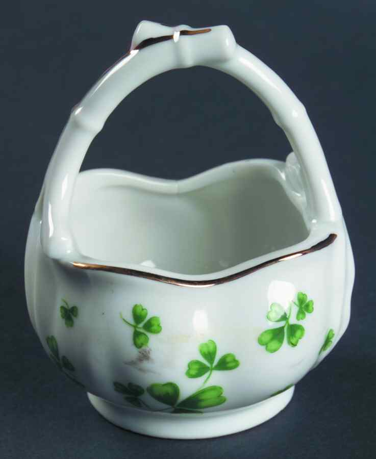 Shamrock St Patrick Small Basket by Lefton-1