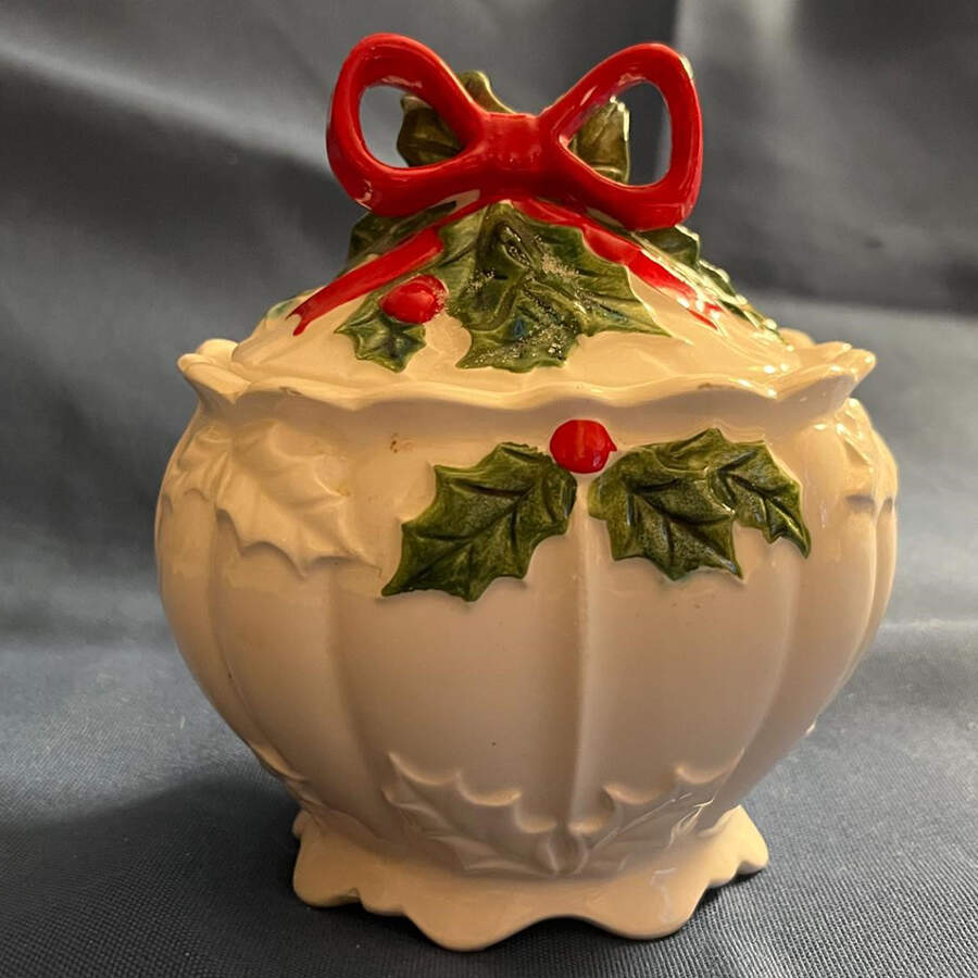White Holly Sugar Bowl & Lid by Lefton-1