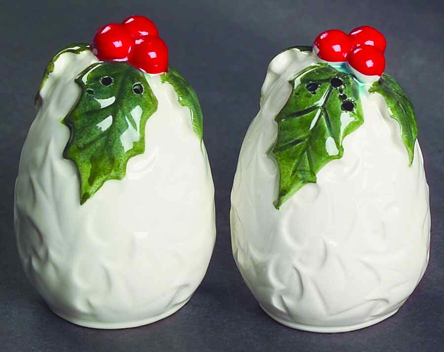 White Holly Salt & Pepper Set by Lefton-1