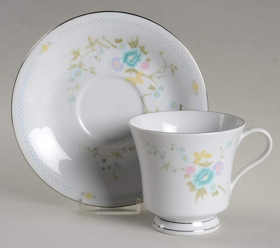 Rapture Footed Cup & Saucer Set by Liling-1
