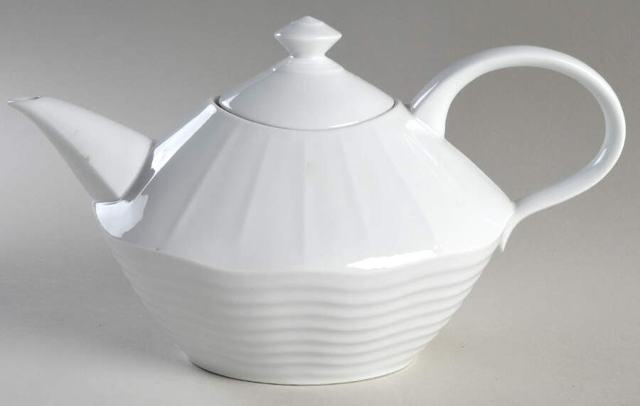 Ring Wave Teapot & Lid by Lindt-Stymeist-1