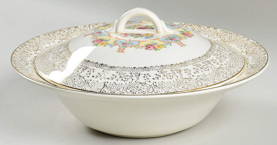 Parisian Center Round Covered Vegetable by Lamode (USA)-1