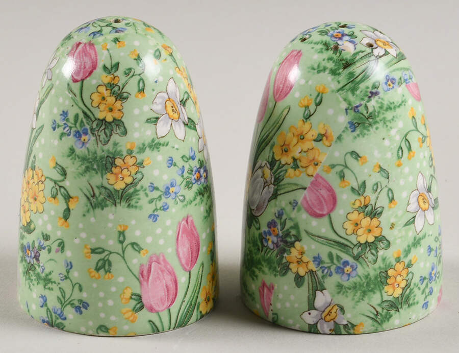 Green Tulip Salt & Pepper Set by Lord Nelson-1