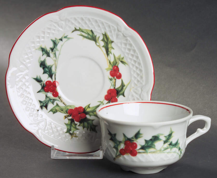 Holly Footed Cup & Saucer Set by Louis Lourioux-1