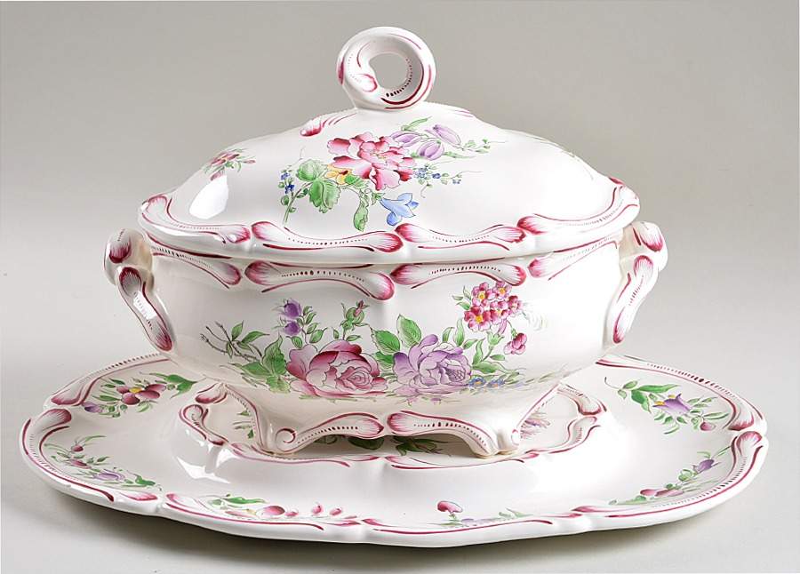 Old Strasbourg (Off White Background) Oval Tureen & Lid with Underplate by Luneville-1