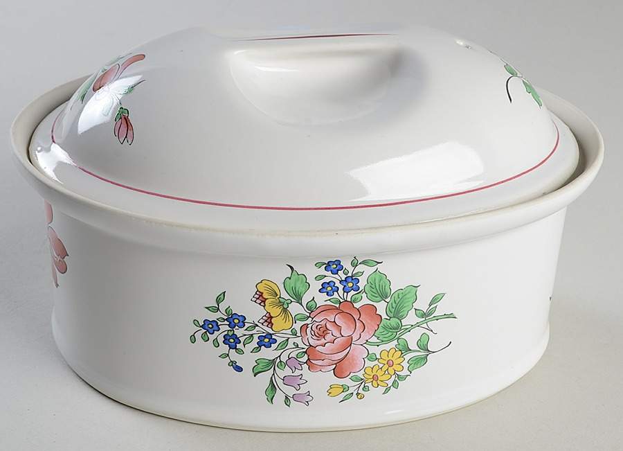 Old Strasbourg (Off White Background) 1 Quart Oval Covered Casserole by Luneville-1