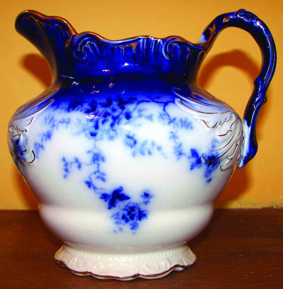 LAB2 Pitcher by La Belle-1