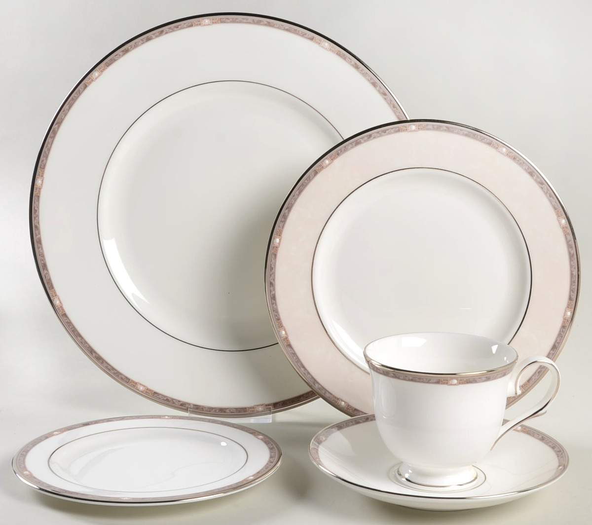 Pearlescence Platinum 5 Piece Place Setting by Lenox-1