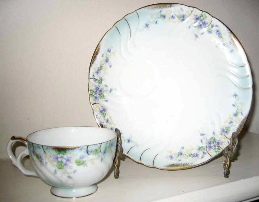 1376v Snack Plate & Cup Set by Lefton-1