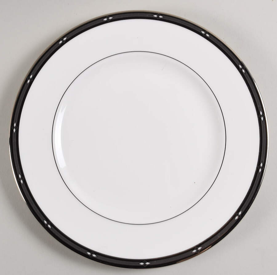 Diamond Solitaire Millennium Dinner Plate by Lenox-1