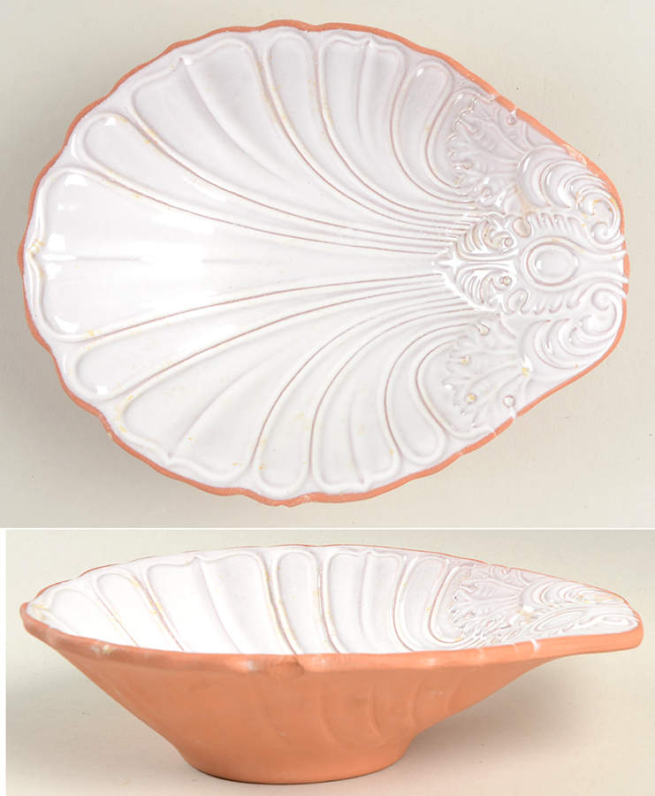 Queen Anne White 7" Shell Shaped Dish by Loneoak-1