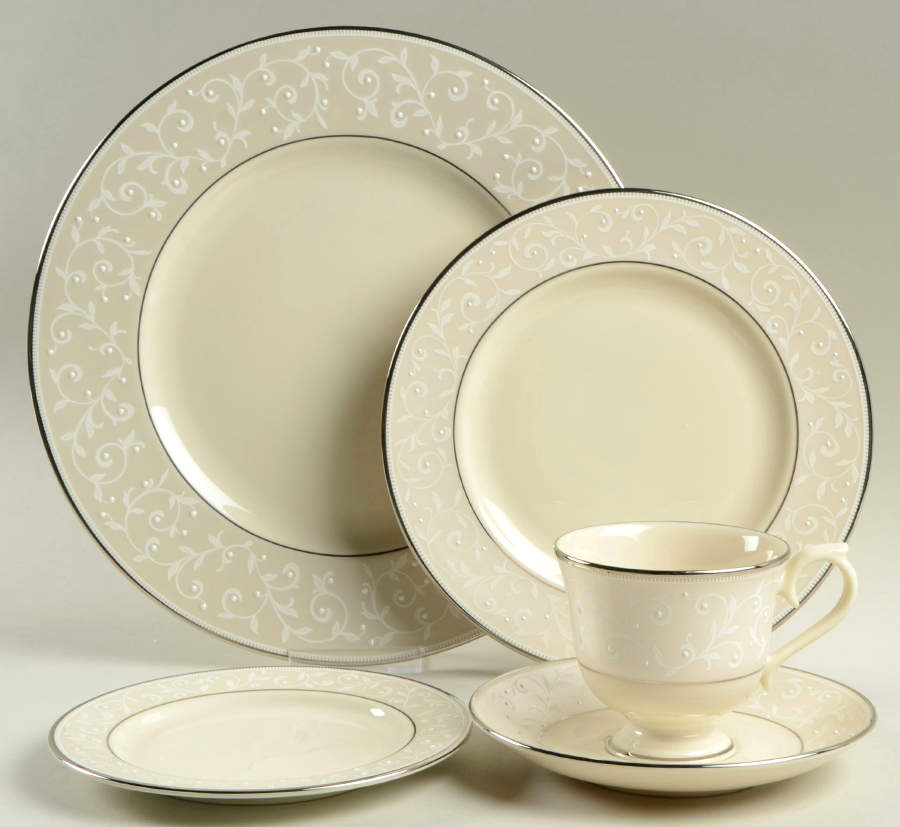 Pearl Innocence 5 Piece Place Setting by Lenox-1