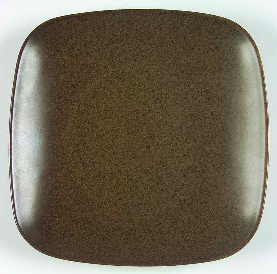Acorn (Square) Dinner Plate by Lindt-Stymeist-1