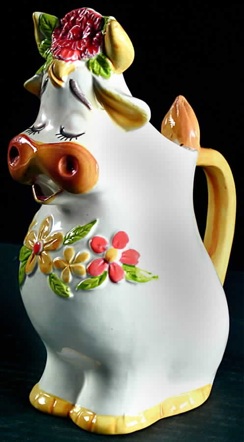Bossie The Cow 16 Oz Pitcher by Lefton-1