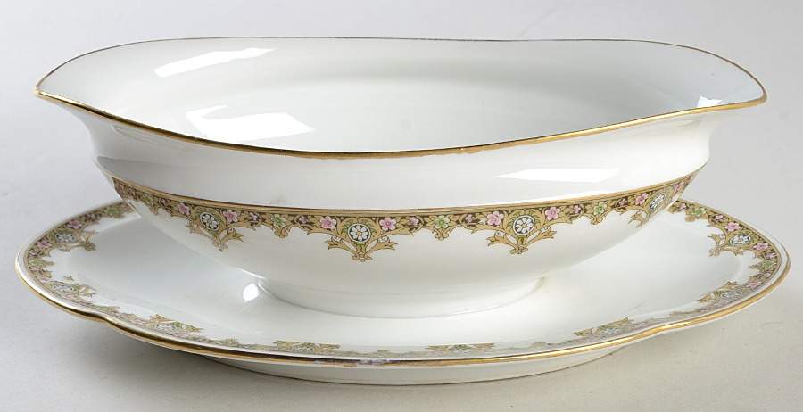 LNT168 Gravy Boat with Attached Underplate by Lanternier-1