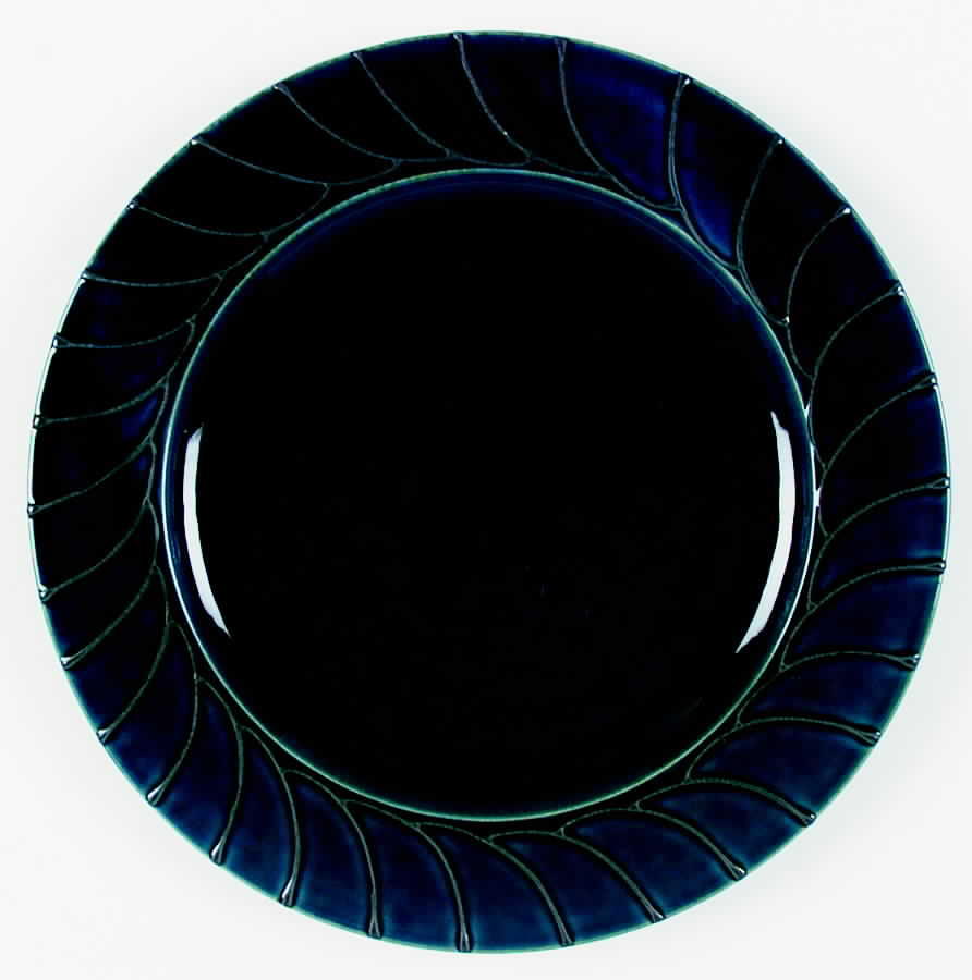 LVA2 Dinner Plate by Le Poet-Laval-1
