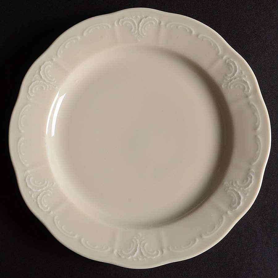LLP7 Salad Plate by Lilien Porzellan-1