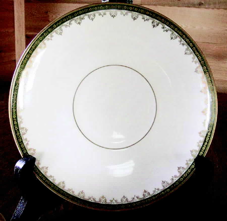 M3W5 Saucer by Maureil Chapeau & Charles-1