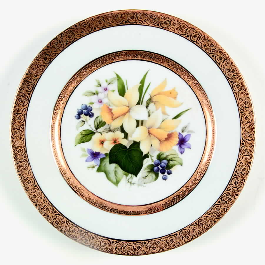 LFL3 Dinner Plate by La Reine (France)-1