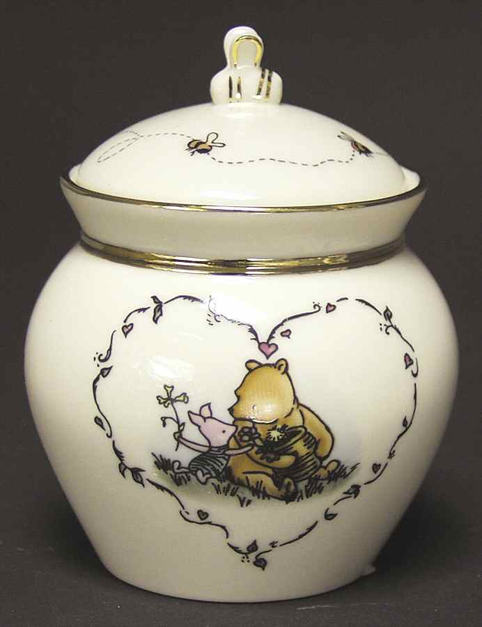 Classic Pooh Music Box with Lid by Lenox-1