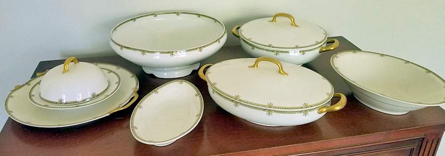 LIO4 Oval Covered Vegetable by Limoges Florale-1