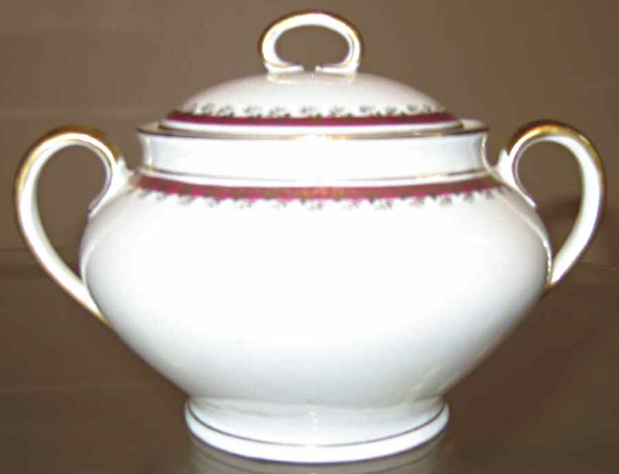 LUK30 Sugar Bowl & Lid by Loucky-1