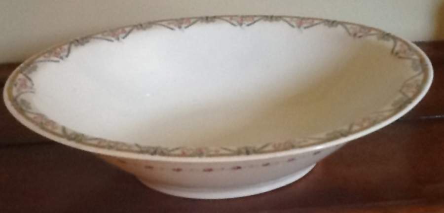 LIO5 9" Oval Vegetable Bowl by Limoges Florale-1