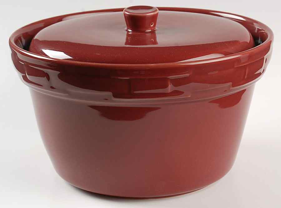 Woven Traditions Paprika 2 Qt Round Covered Casserole by Longaberger-1