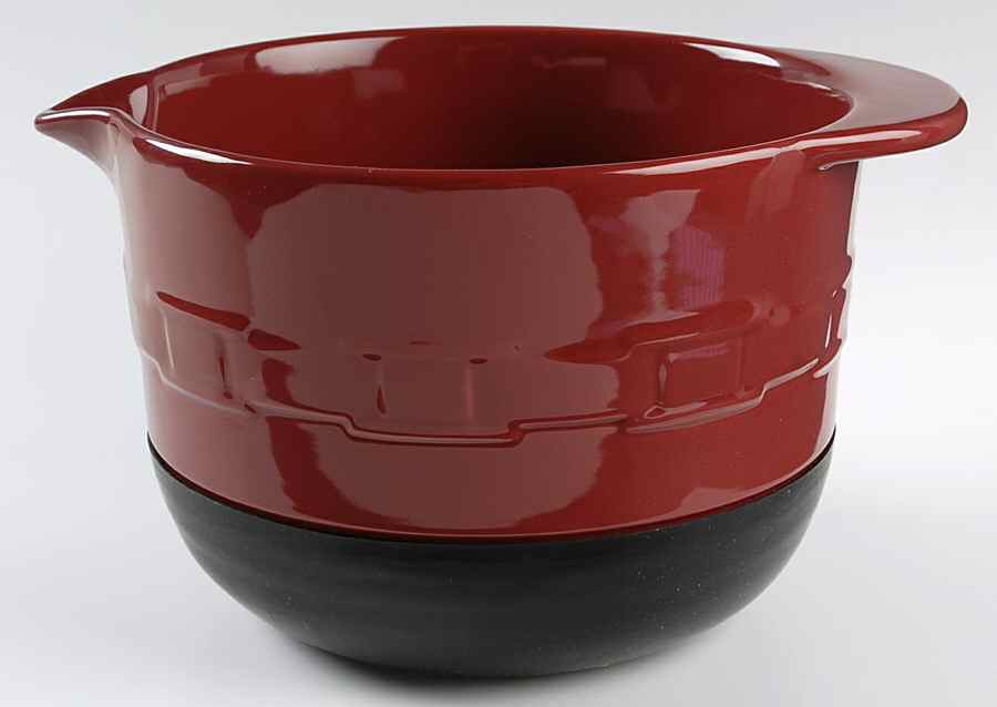 Woven Traditions Paprika 11" Stay Put Mixing Bowl by Longaberger-1