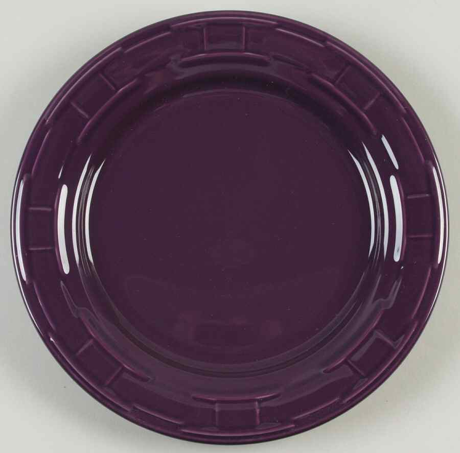 Woven Traditions Eggplant Dinner Plate by Longaberger-1