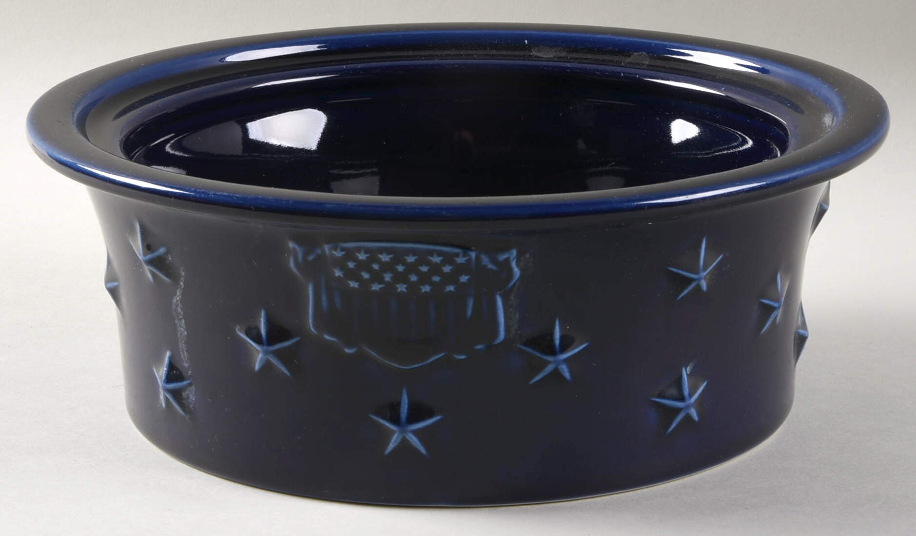 American Eagle 1.5 Quart Round Casserole No Lid by Longaberger-1