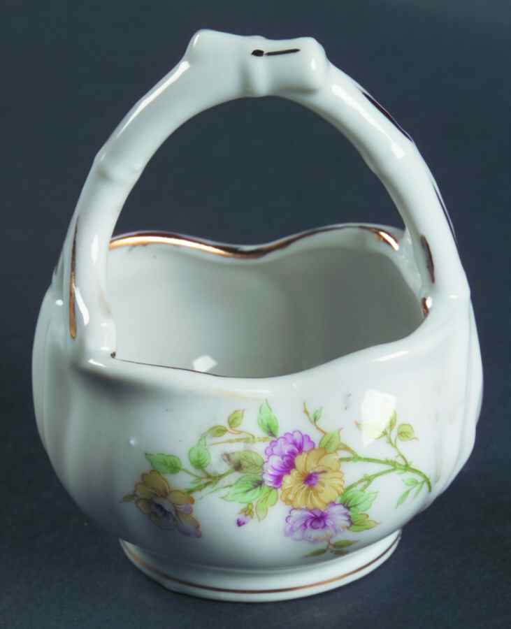 Narcissus Small Basket by Lefton-1