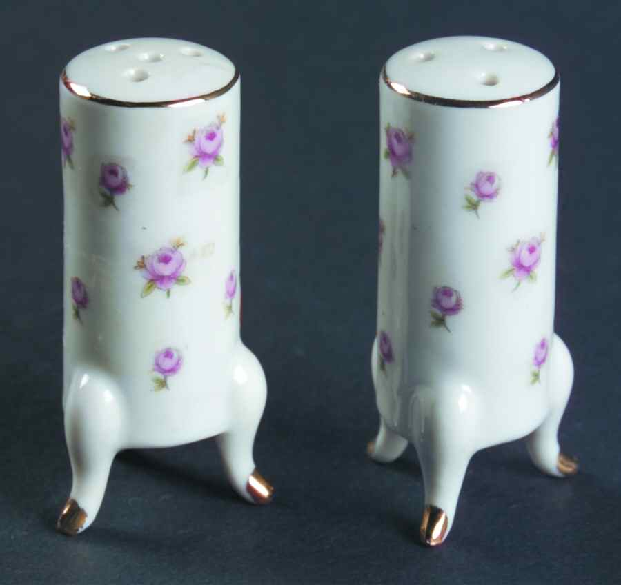 LEF69 Salt & Pepper Set by Lefton-1