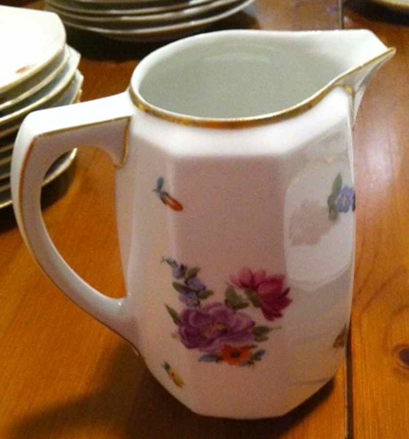 LUG1 Creamer by Ludwigsburg-1