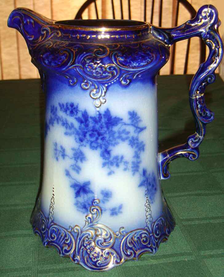 LAB17 Jug by La Belle-1
