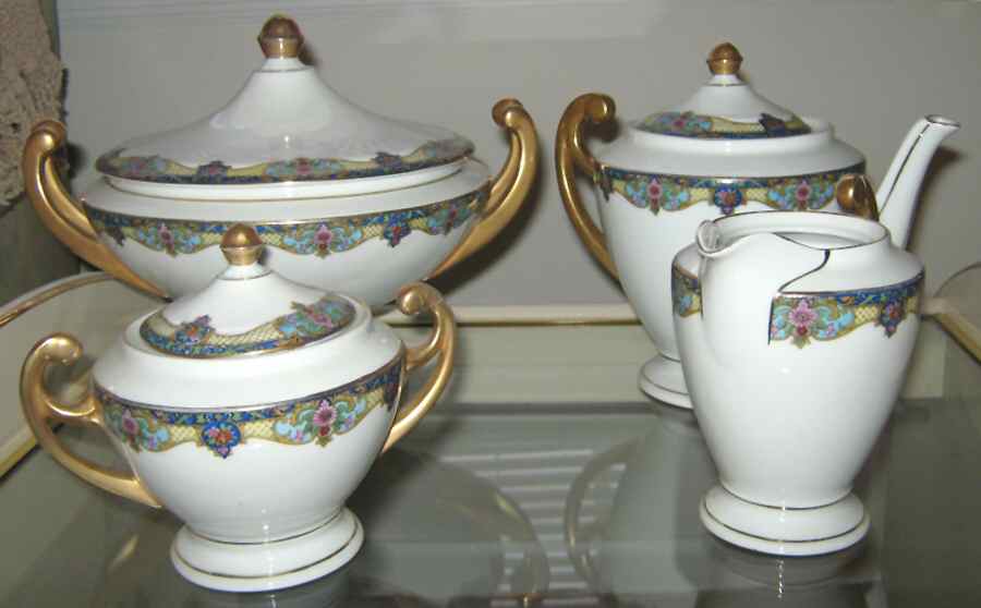 LBZ2 Sugar Bowl & Lid by LB-Czechoslovakia-1